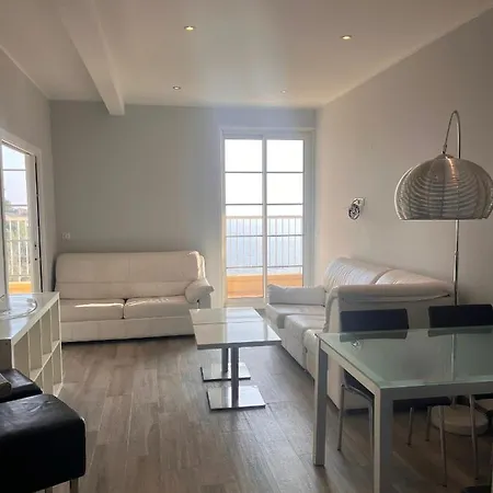 Eze Waterfront Appartement *